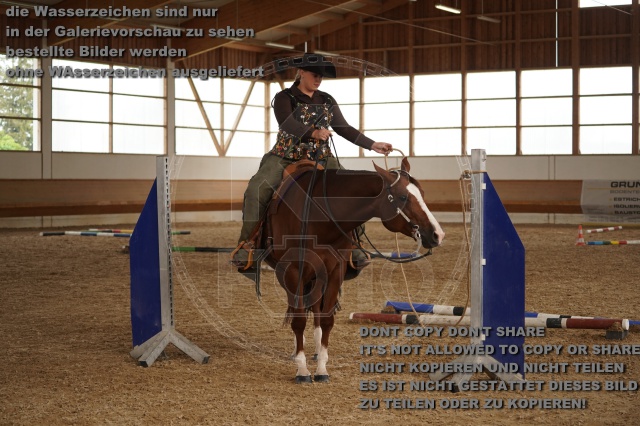 s_A_901754.JPG